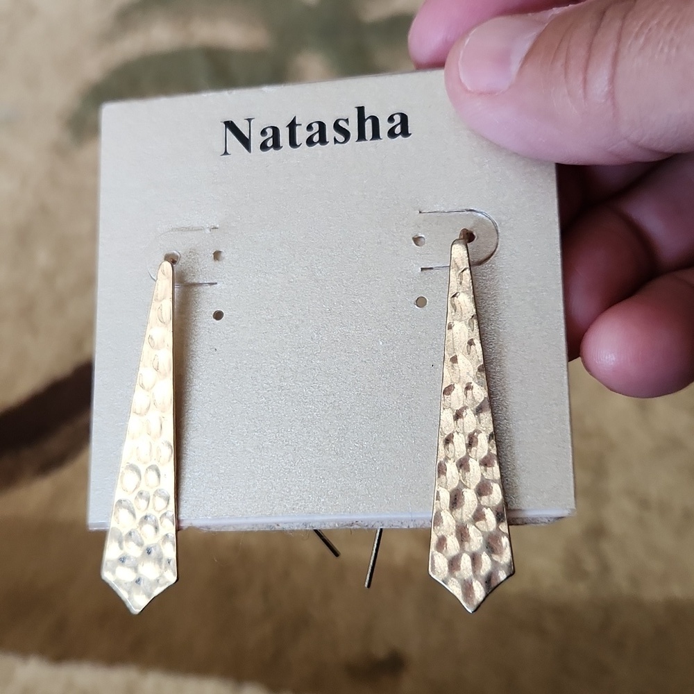 NWT!! Earring gold long